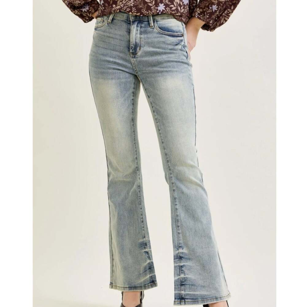 Judy Blue Mid Rise Tinted Pin Tack Detail Flare Jeans Size 9 / 29 NWT